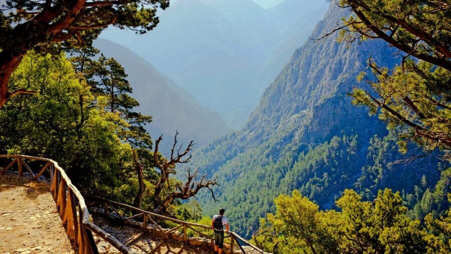 From Chania/Rethymno: Samaria Gorge Easy Way - How the easy-way Samariá route really feels from Chania and Rethymno