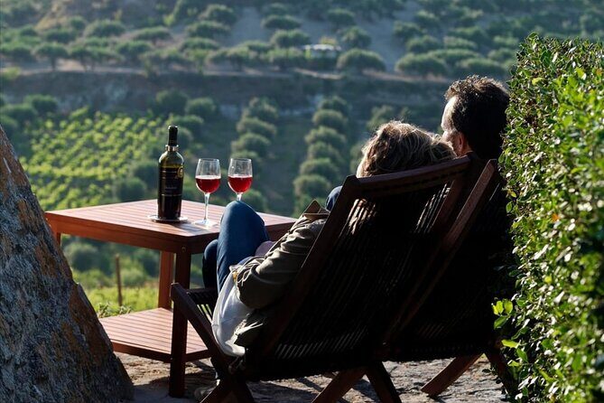 Minoan Crete from 3.000 BC: Knossos Palace & Museum with Wineries from Chania - Heraklion city time: guided restaurant picks (and a real lunch moment)